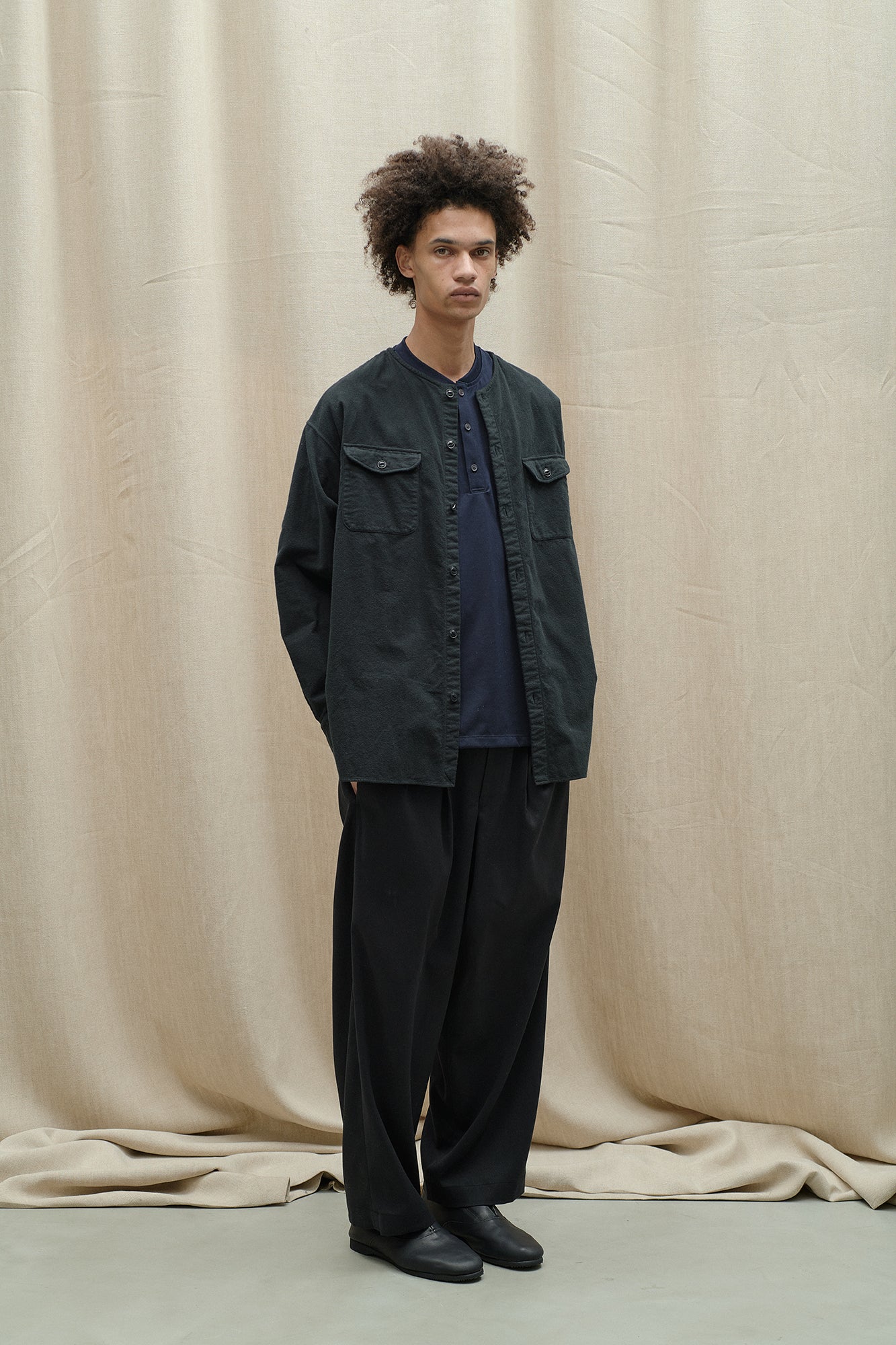 BRUSHED COTTON COLLARLESS SHIRT