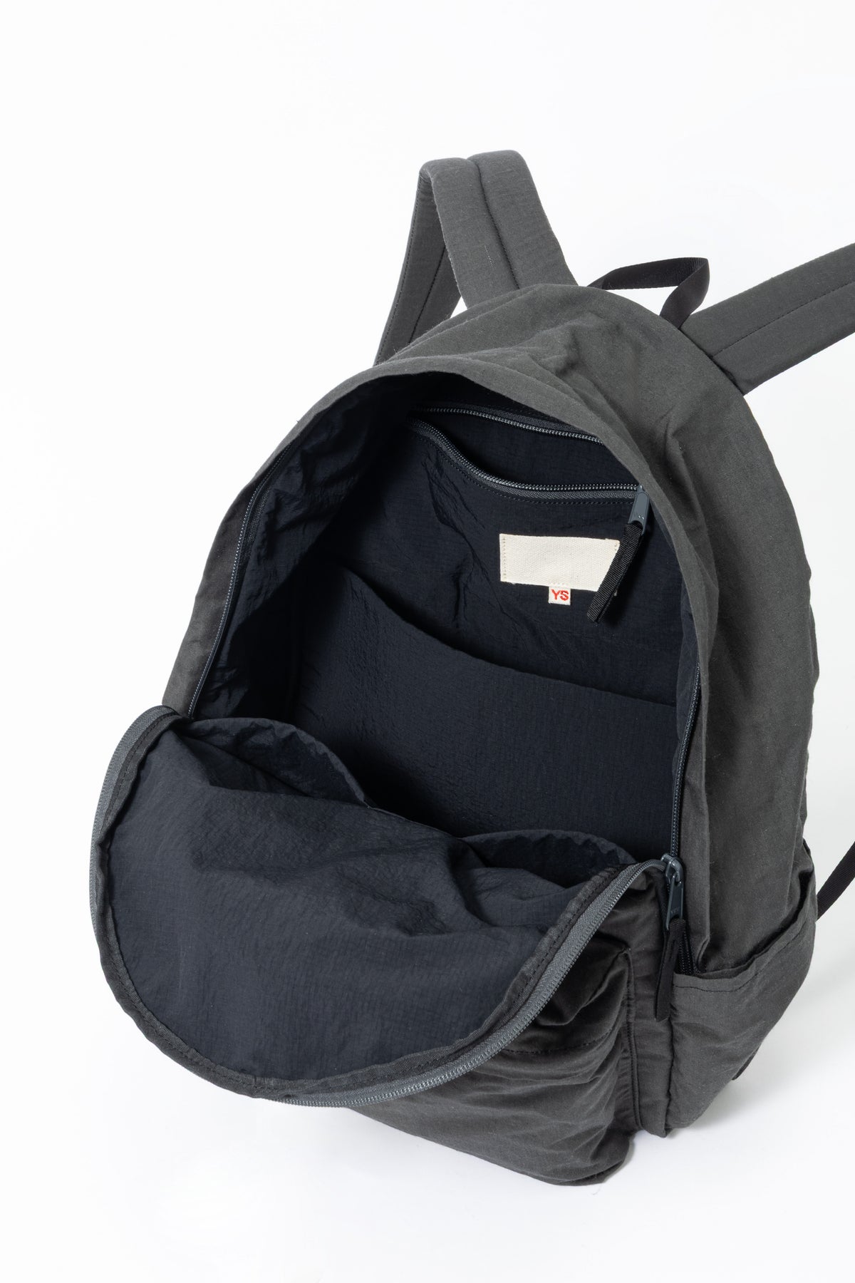 RESEARCHER BACK PACK