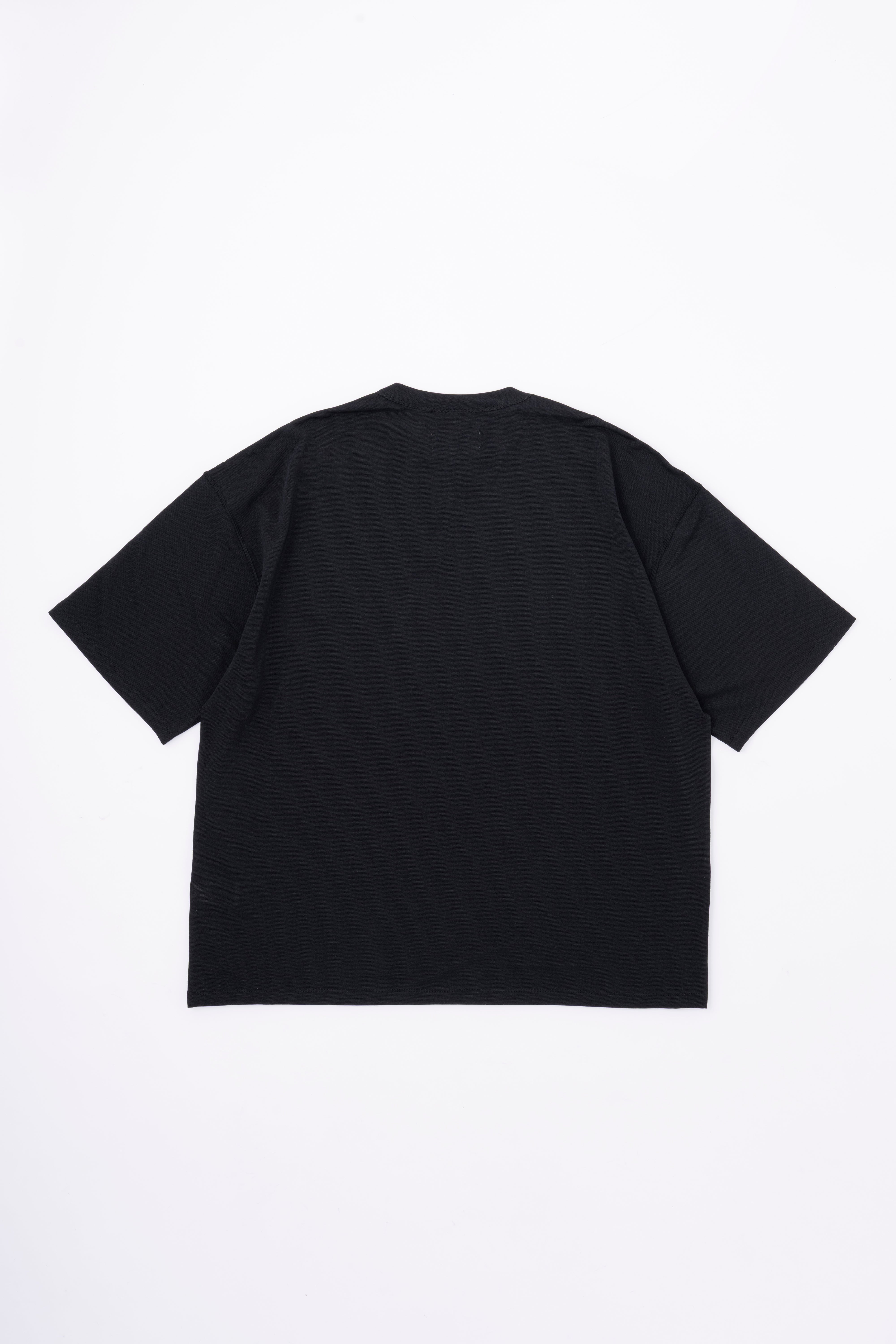 BIG T-SHIRT