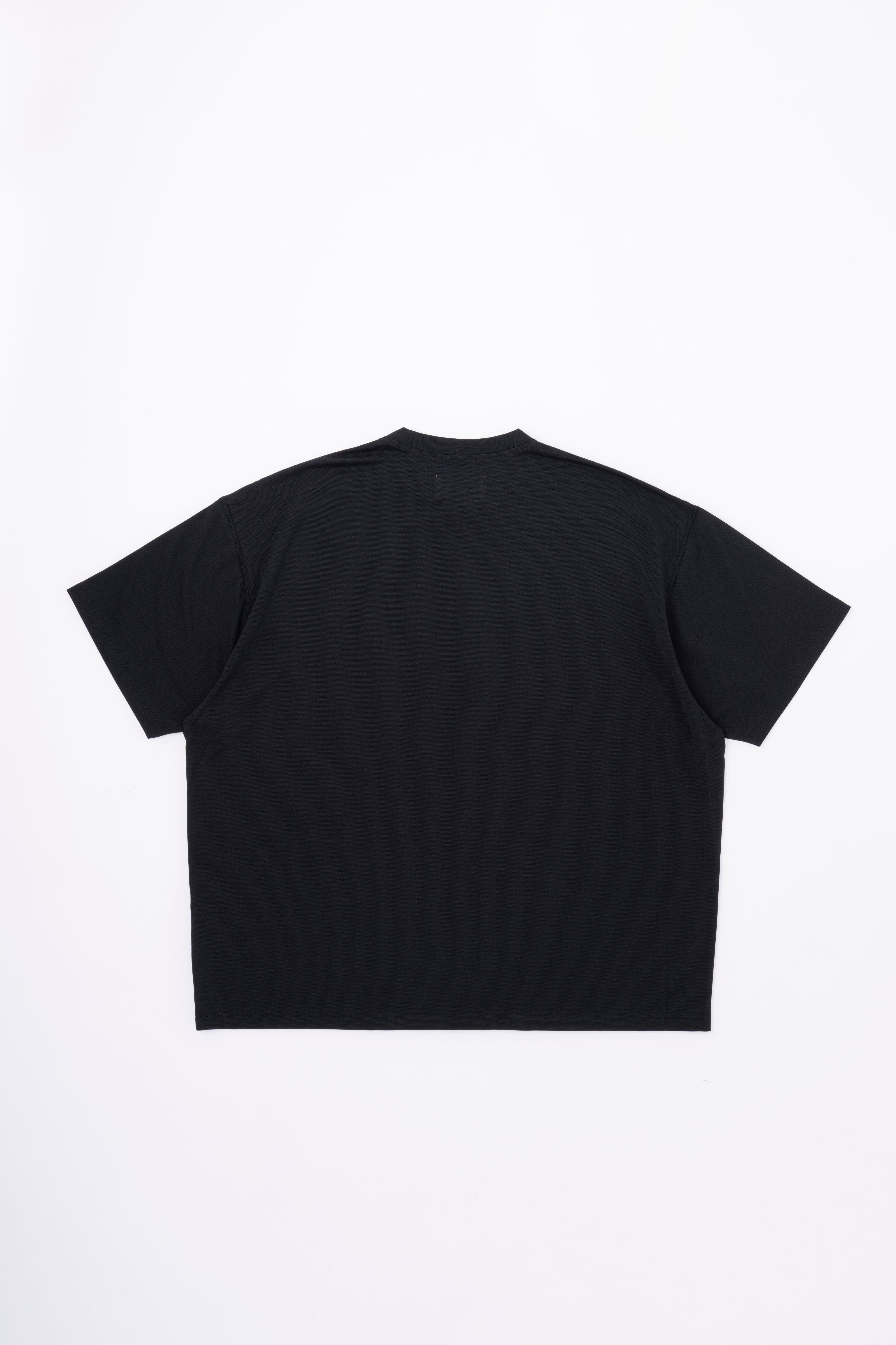 HENLEY NECK T-SHIRT