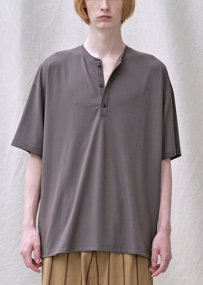 HENLEY NECK  T-SHIRT