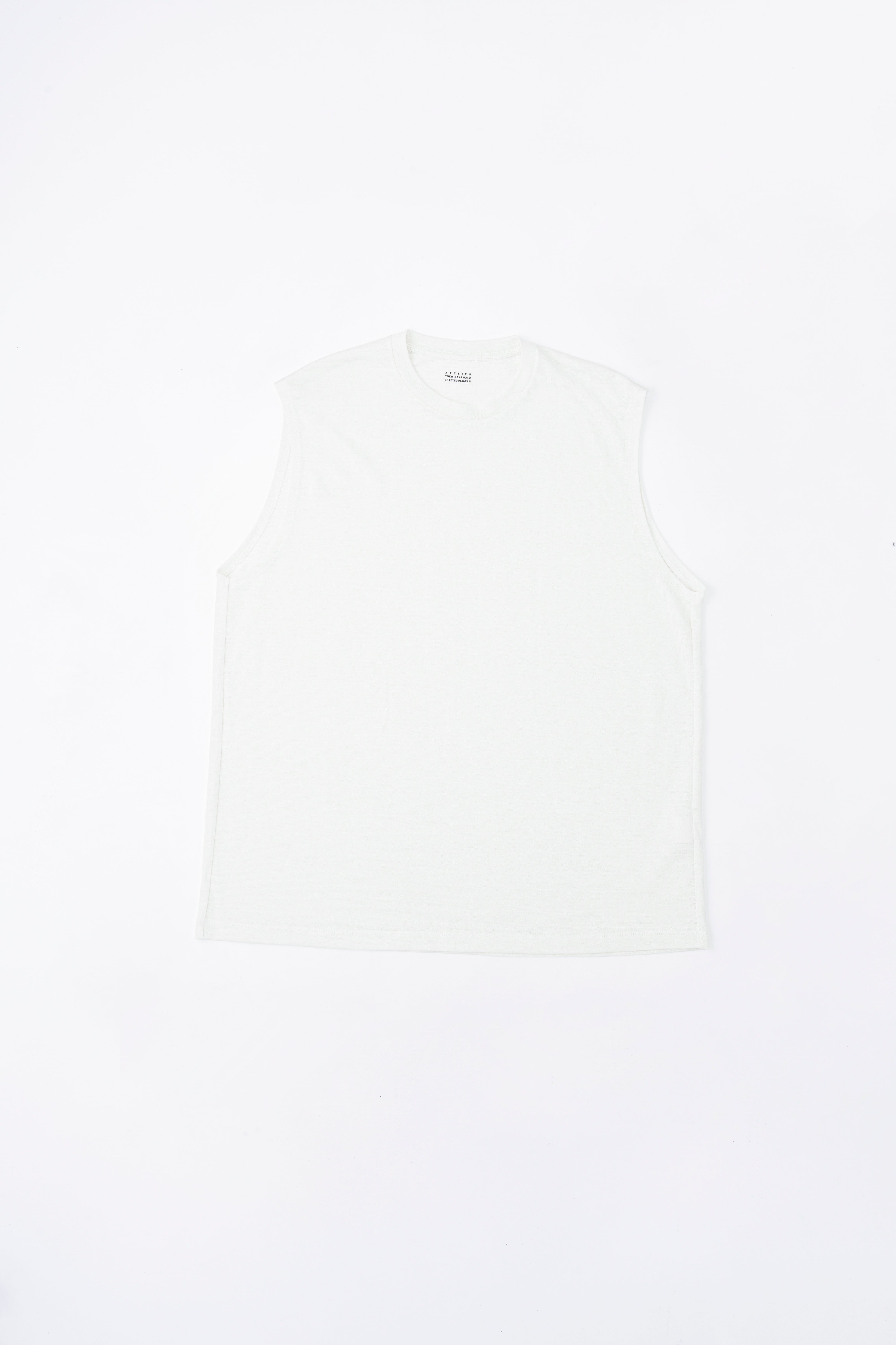 SLEEVELESS TOP