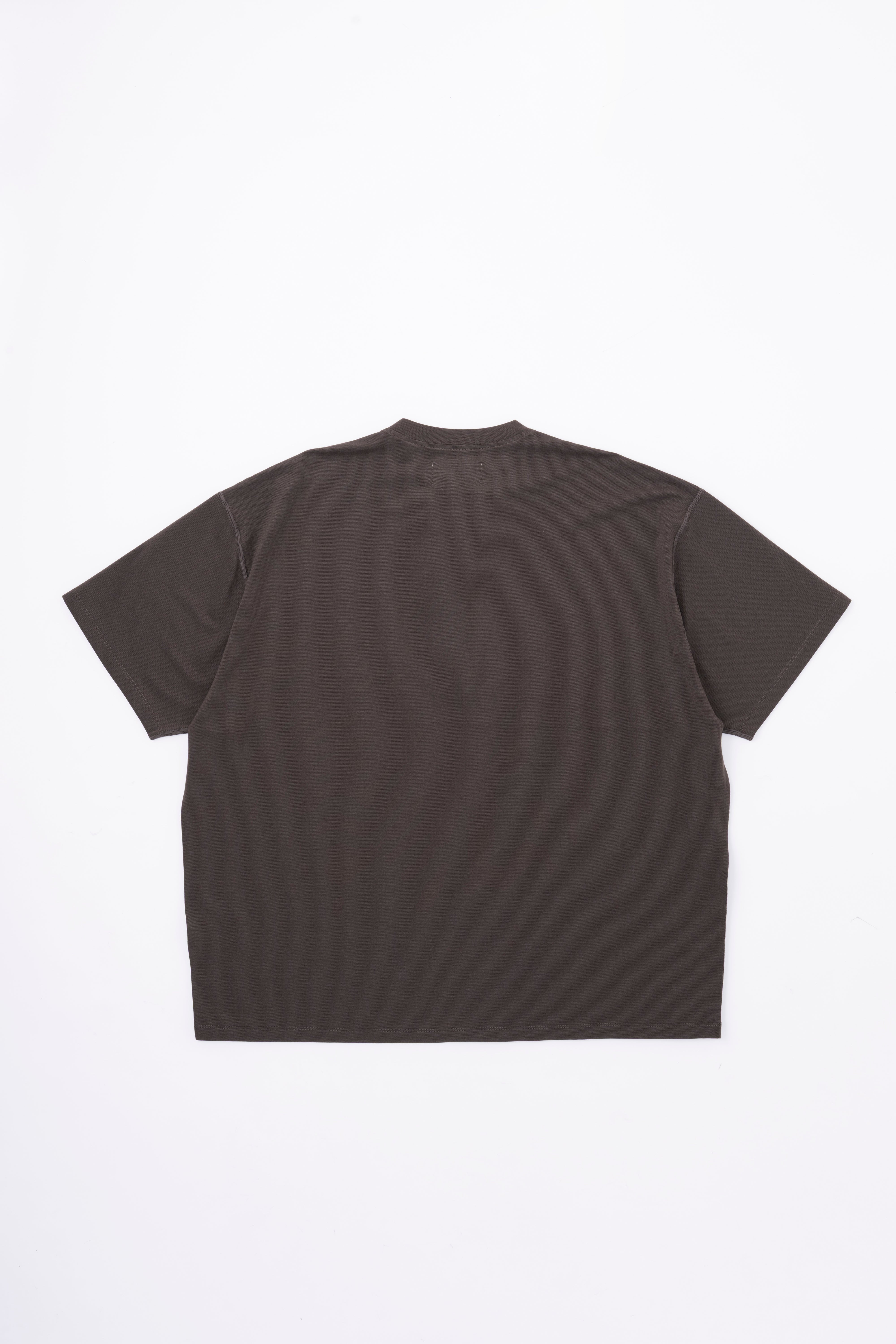 HENLEY NECK  T-SHIRT