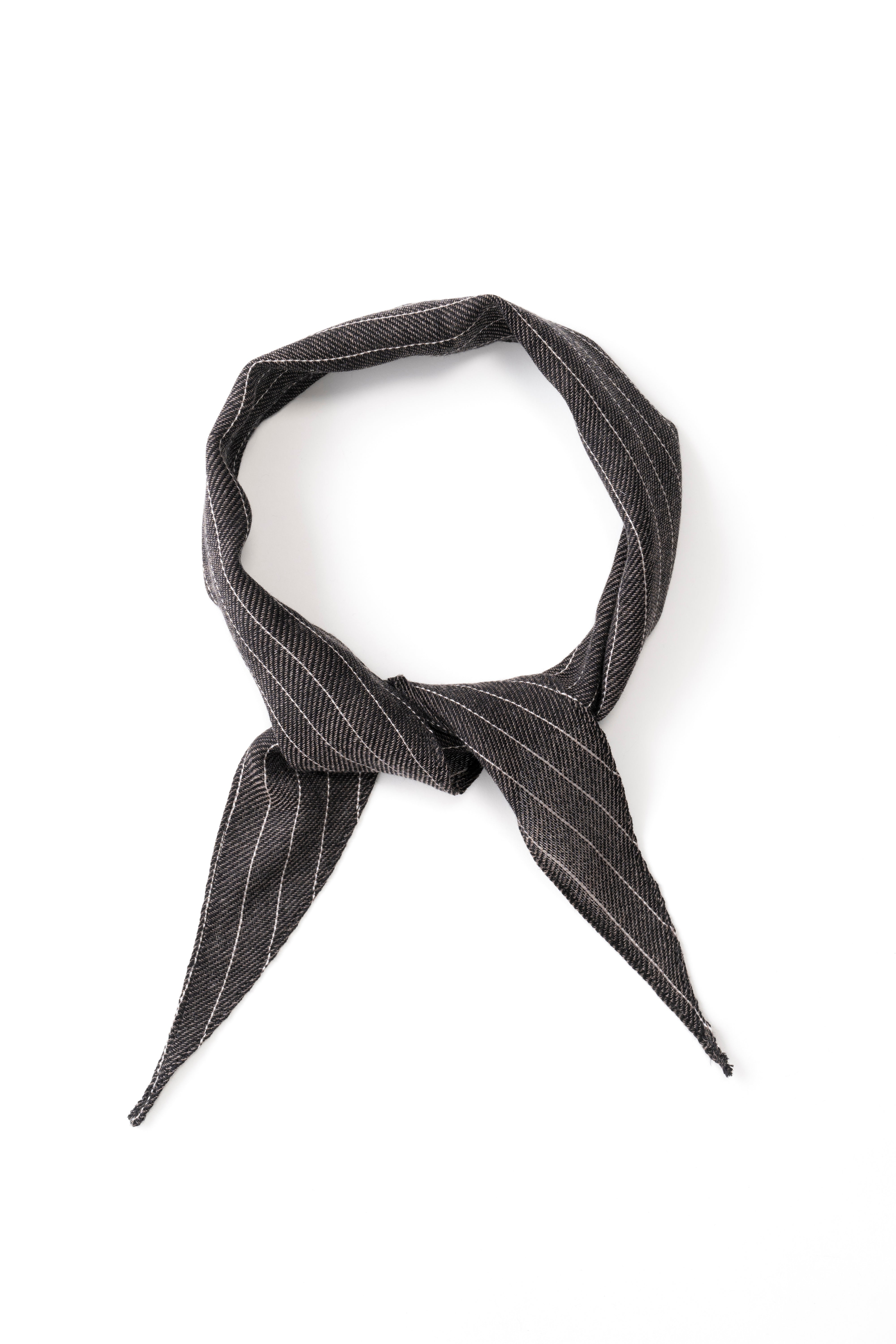 SILK × WOOL SHORT SCARF